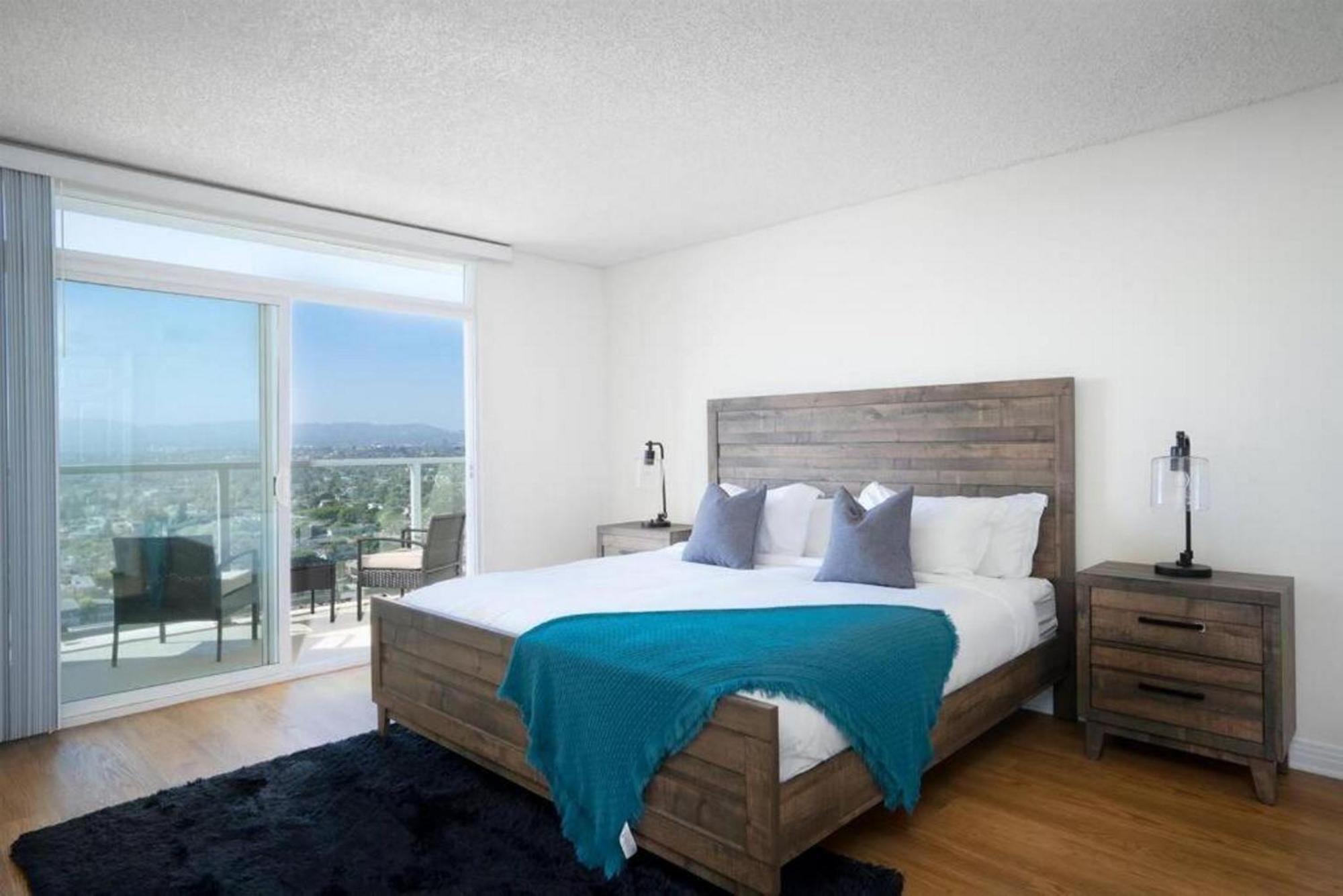 Topaz Haven-top Floor High-rise Ocean View