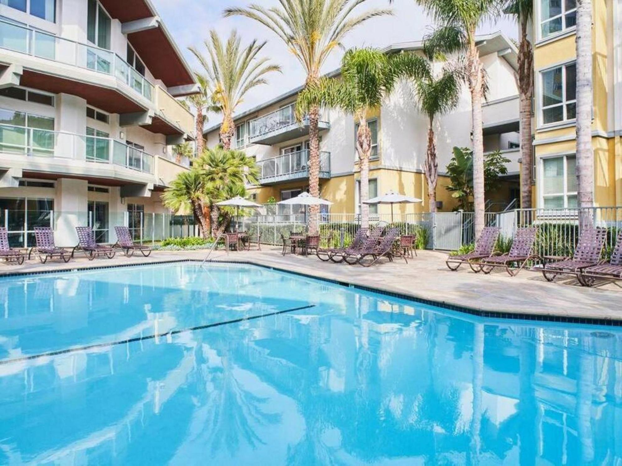 Topaz Haven-top Floor High-rise Ocean View