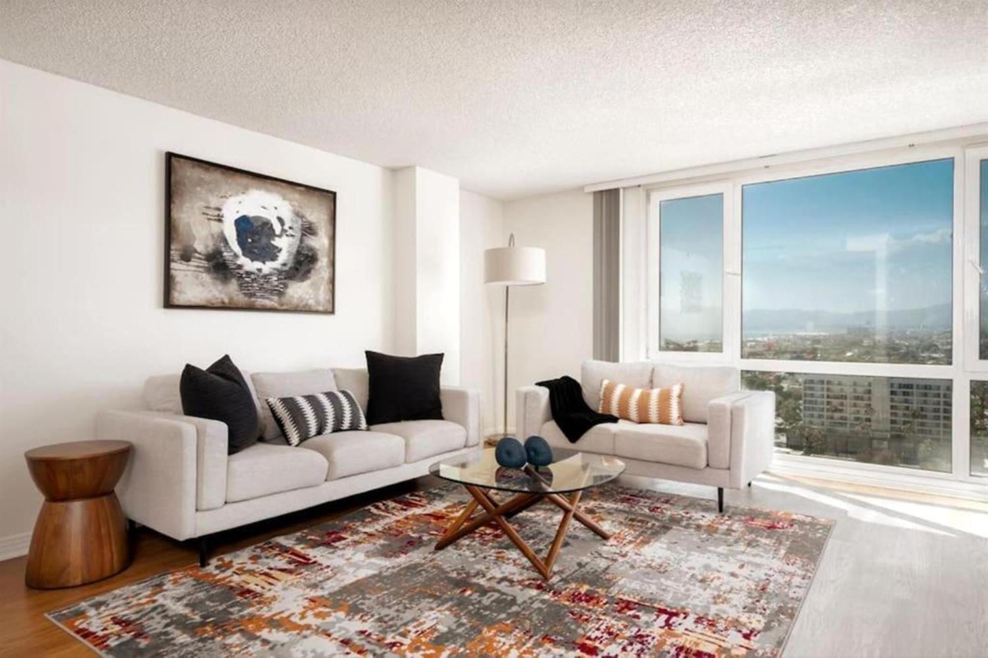 Apartment Topaz Haven-top Floor High-rise Ocean View