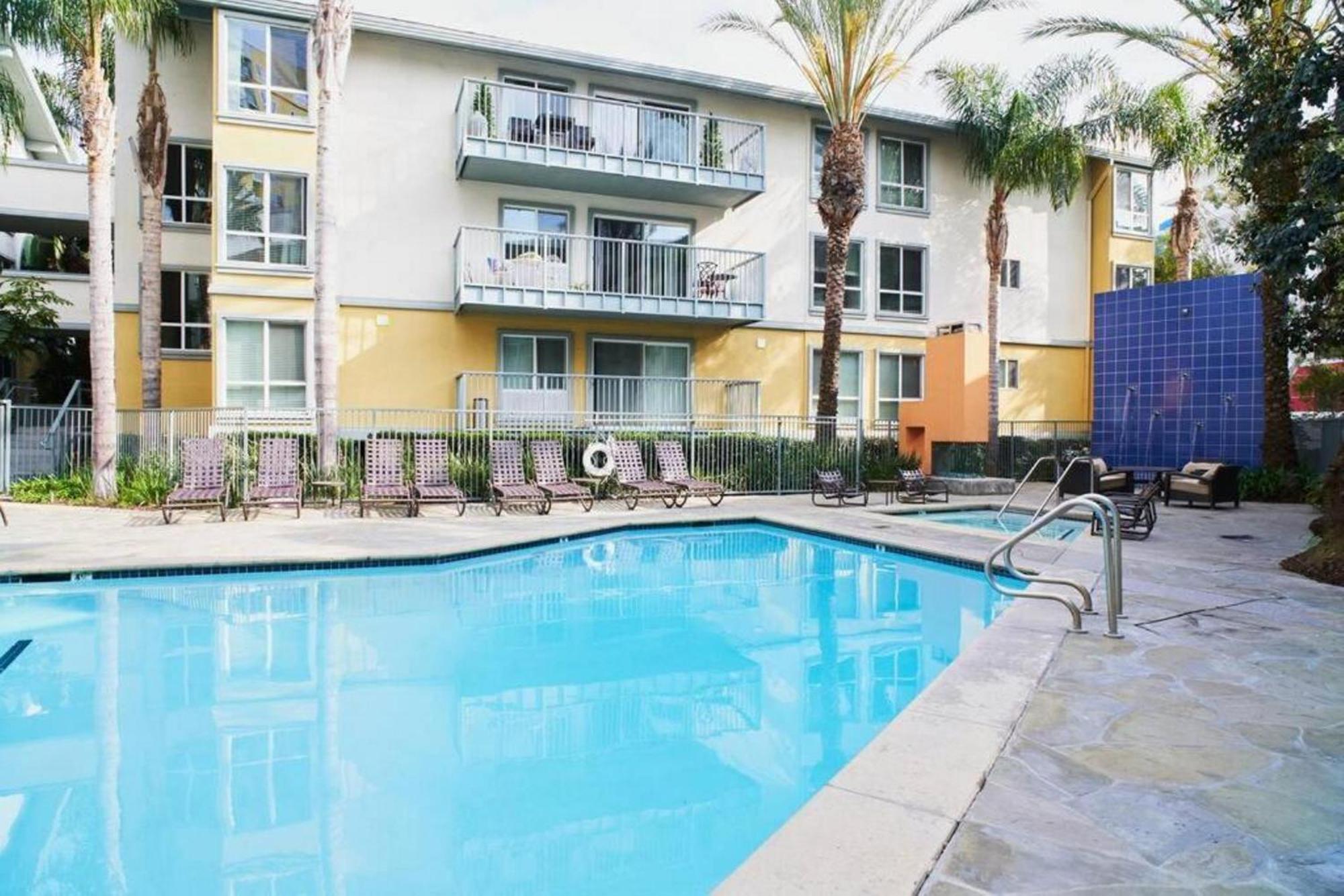 Apartment Topaz Haven-top Floor High-rise Ocean View *